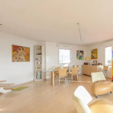 Appartement Duplex 4 Pieces, Balcon, 6 Pers, Chatelaillon-plage, Wi-fi - Fr-1-535-38 *