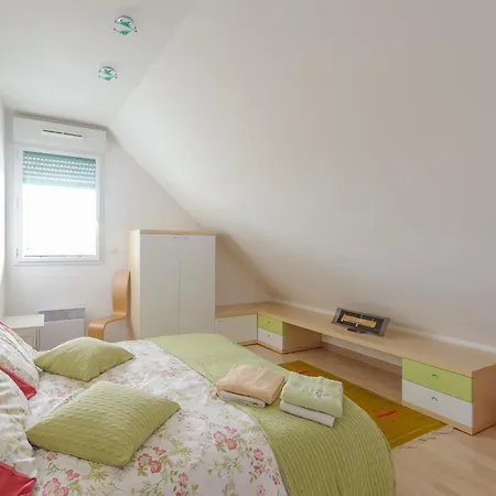 Duplex 4 Pieces, Balcon, 6 Pers, Chatelaillon-plage, Wi-fi - Fr-1-258-204