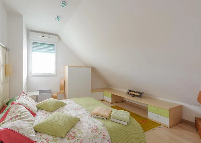 Duplex 4 Pieces, Balcon, 6 Pers, Chatelaillon-plage, Wi-fi - Fr-1-258-204